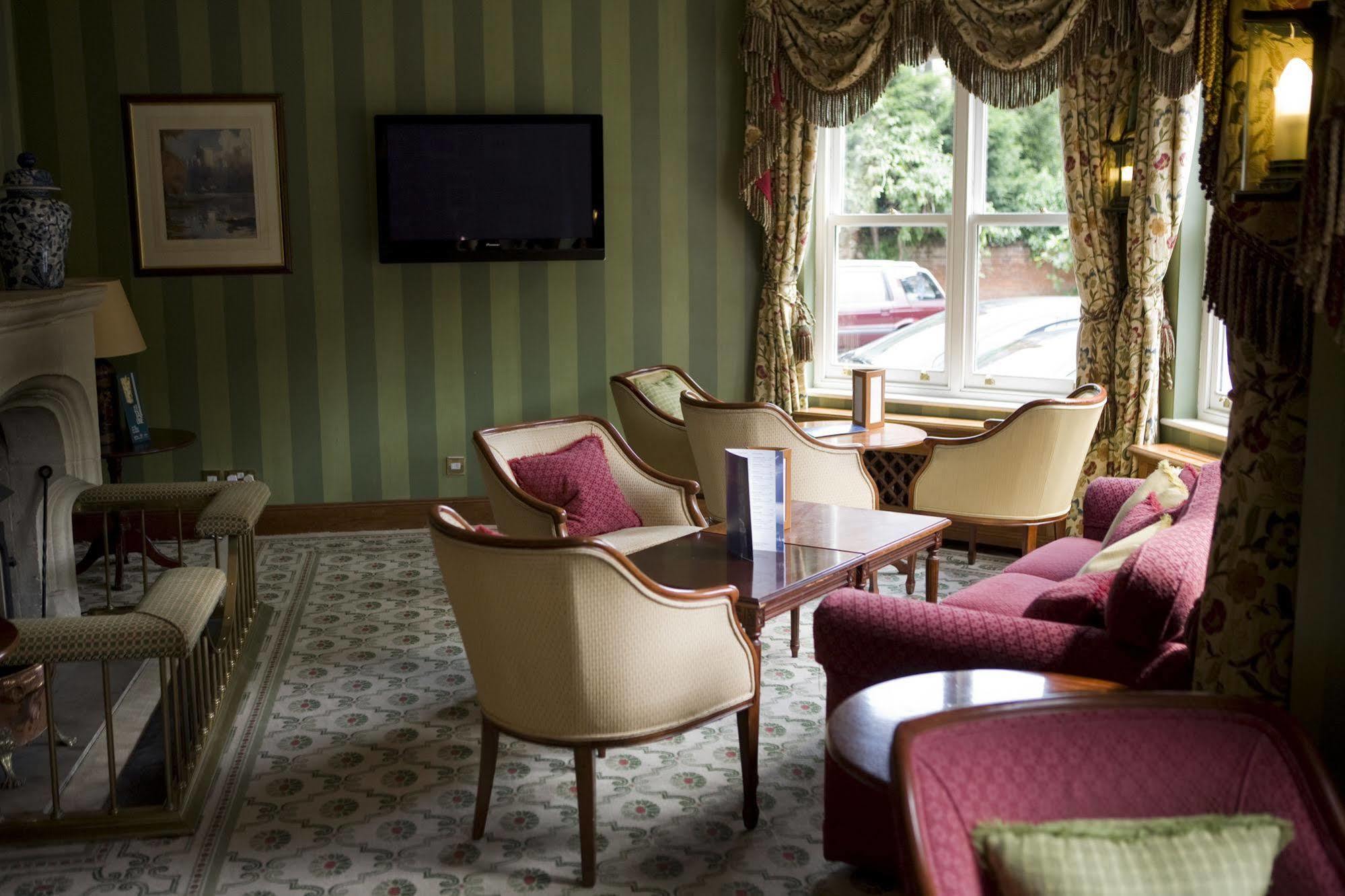 Cotswold 4*